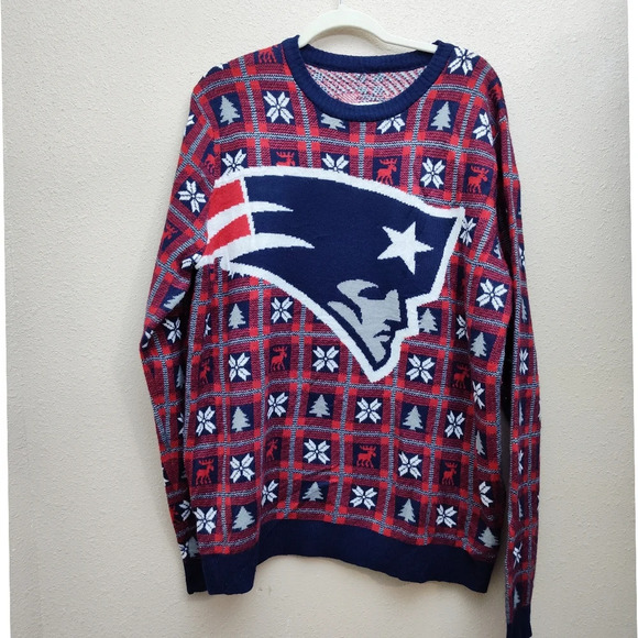 New England Patriots Big Logo Pullover Ugly Christmas Sweater - Picture 1 of 2